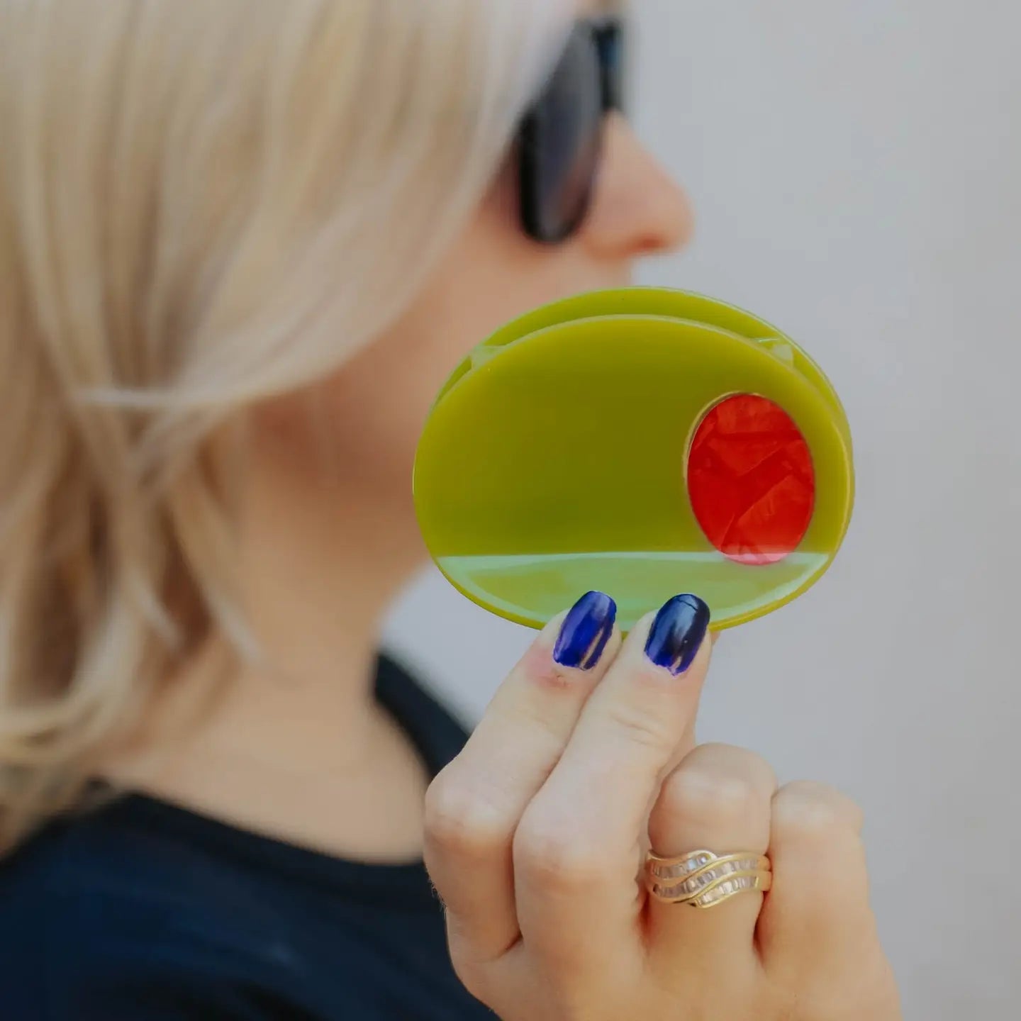 Jumbo Stuffed Olive Hair Claw