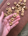 Wood Square Button 20mm 004