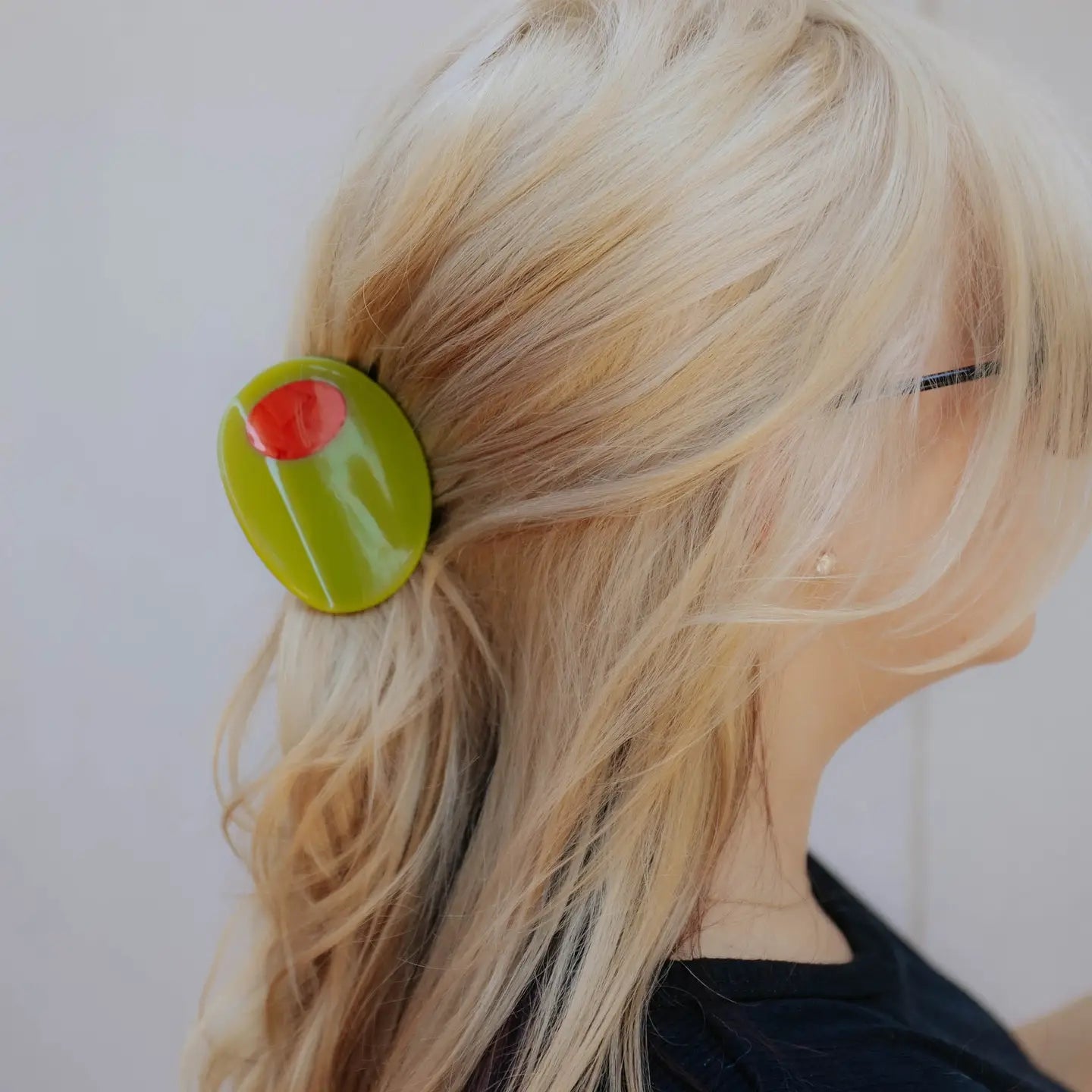 Jumbo Stuffed Olive Hair Claw