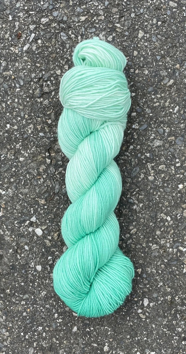 Round Mountain Alder Fingering